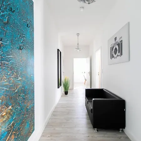 9 - A85469 Apartment *