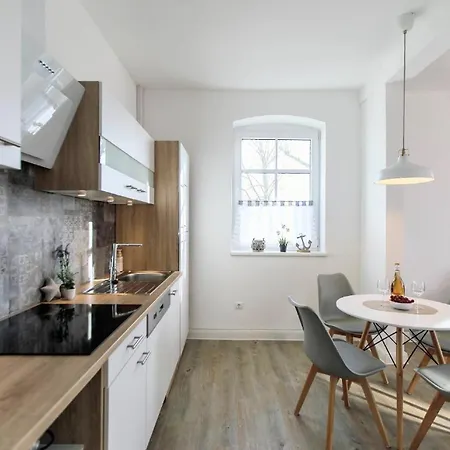 9 - A85469 Apartment *